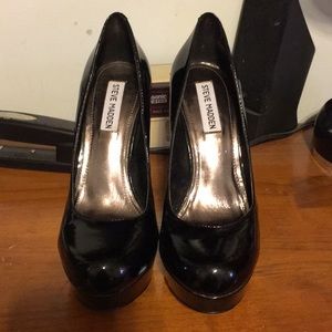 Steve Madden Size 8 six inch stilettos